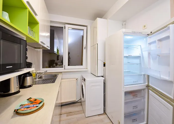 Apartament Dracula Adventure Tours *