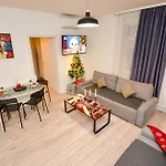 Dracula Adventure Tours Apartment