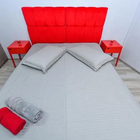 Dracula Adventure Tours * בוקרשט