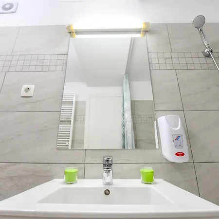 Dracula Adventure Tours דירה