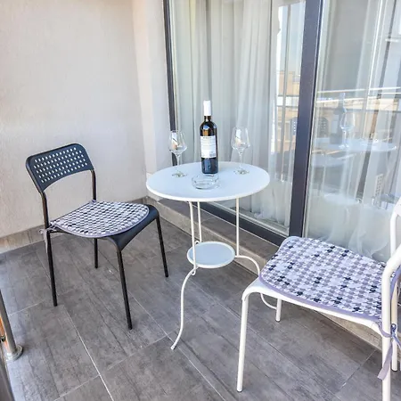 Appartement Dracula Adventure Tours *