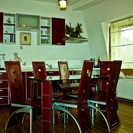 Apartment Dracula Adventure Tours *